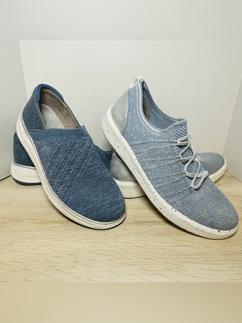 Bzees Womens 10 Shoes 2 Lot Triumph March On Blue Slip On Arch Support Comfort